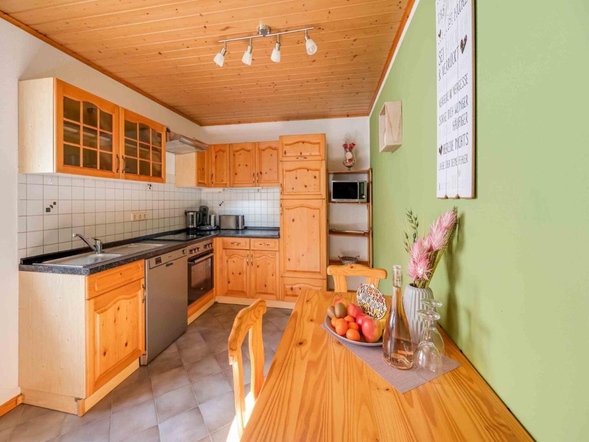 Holiday Home In The Eifel-Mosel With Garden Roes Eksteriør bilde